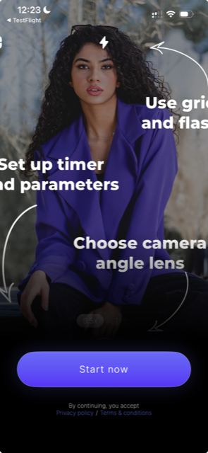 JUMi camera screen with composition guides and hands-free shooting controls
